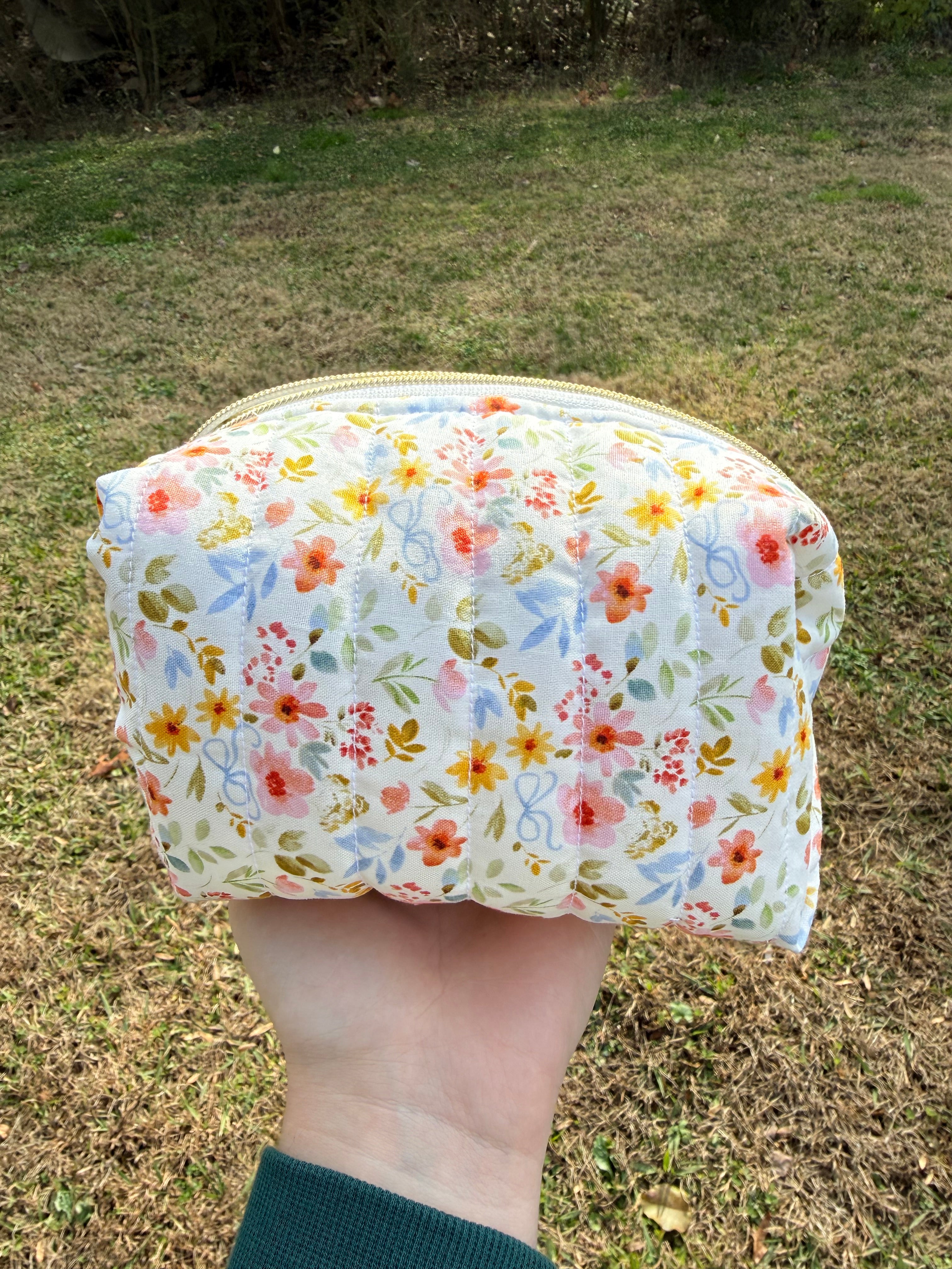Spring Picnic & Bows Makeup Bag