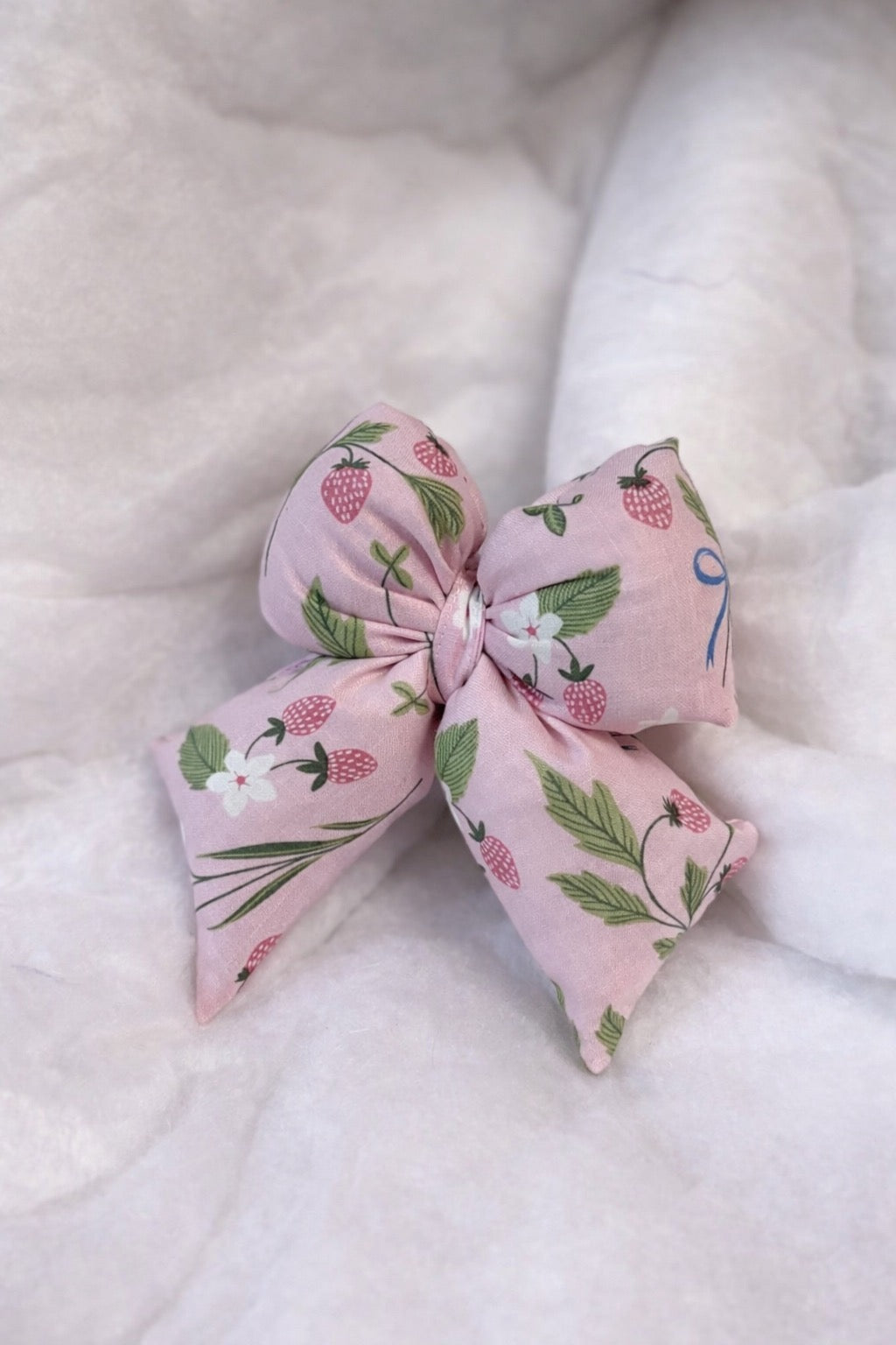Berry & Bows Puff Bow Keychain