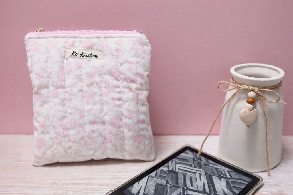 Pretty in Pink Kindle Sleeve