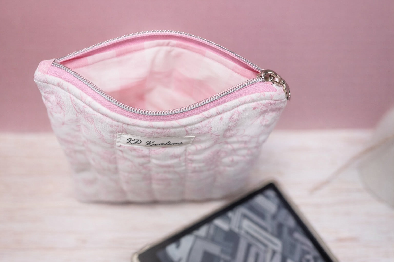 Pretty in Pink Kindle Sleeve